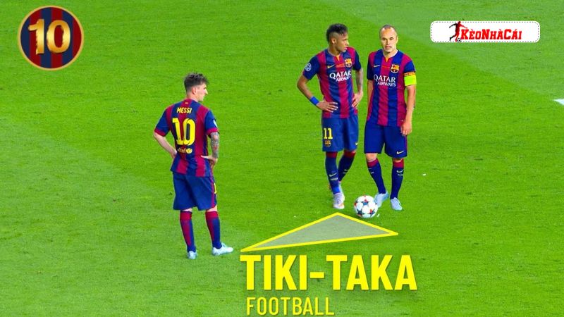 Chuyền bóng ngắn liên tục là đặc điểm nổi bật của chiến thuật Tiki Taka