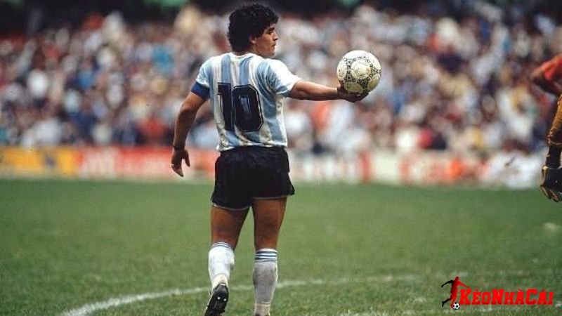 Tác giả “Bàn tay của chúa” - Diego Armando Maradona